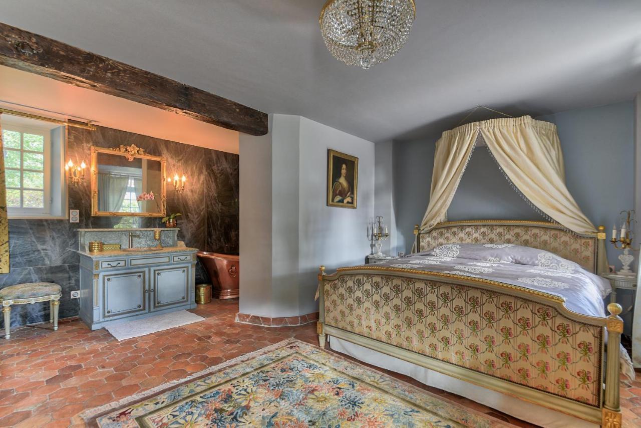 Manoir De La Comtesse Apartment Chailly-en-Biere Bagian luar foto