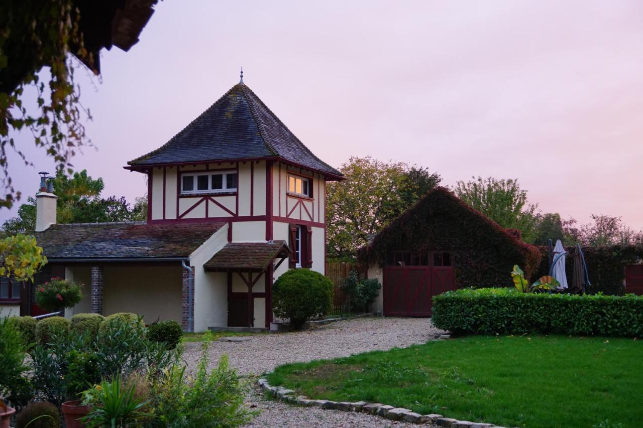 Manoir De La Comtesse Apartment Chailly-en-Biere Bagian luar foto