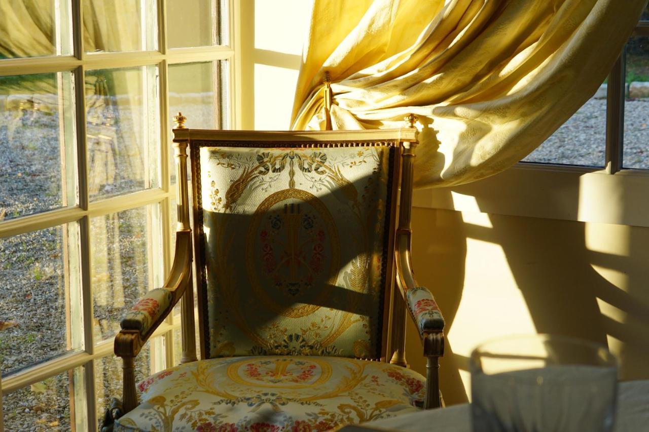 Manoir De La Comtesse Apartment Chailly-en-Biere Bagian luar foto