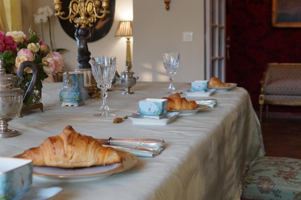Manoir De La Comtesse Apartment Chailly-en-Biere Bagian luar foto